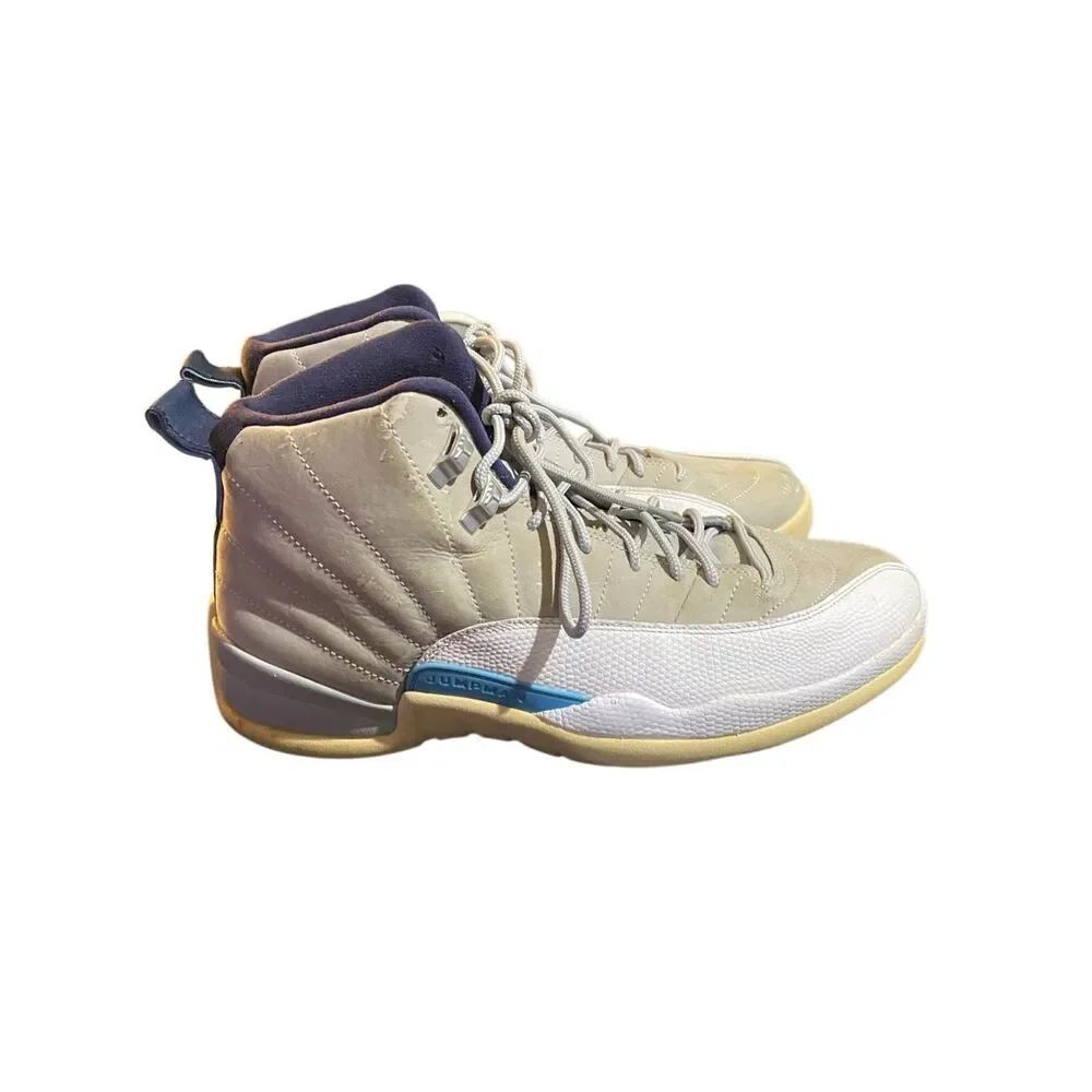 Air Jordan 12 retro gray university, blue sneaker, 9.5.
